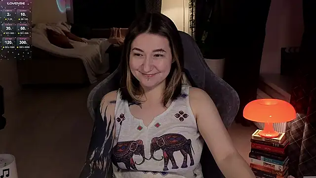 Snapshot of Megan__Hart chatting on 02-08-25, 06:44 Megan Hart online show from 02-08-25, 06:44