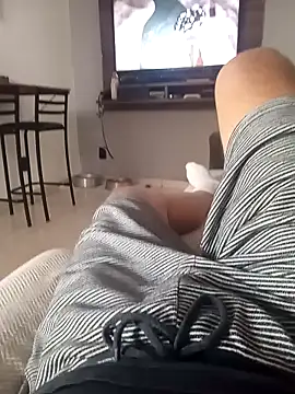 Snapshot of dredre1069 chatting on 12-13-24, 03:11 dredre1069 online show from 12-13-24, 03:11