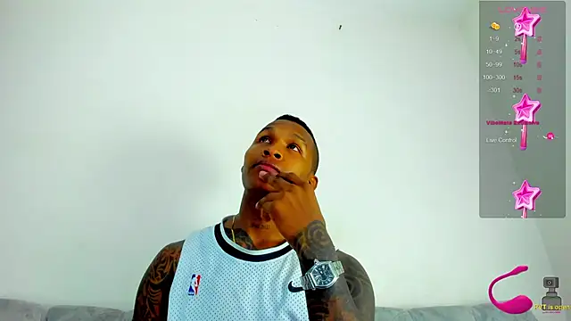 Snapshot of esteveen_ortegas_ chatting on 02-15-25, 09:16 esteveen ortegas online show from 02-15-25, 09:16