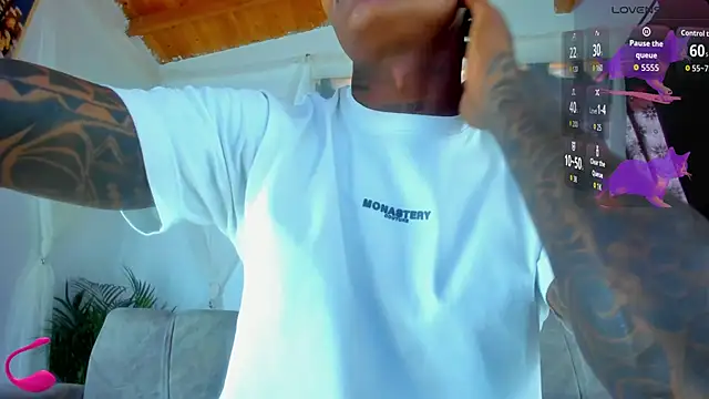 Snapshot of esteveen_ortegas_ chatting on 10-23-25, 03:00 esteveen ortegas online show from 10-23-25, 03:00