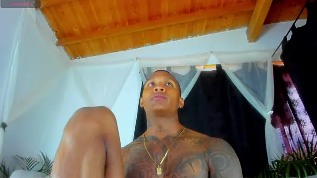 Snapshot of esteveen_ortegas_ chatting on 11-09-25, 02:37 esteveen ortegas online show from 11-09-25, 02:37