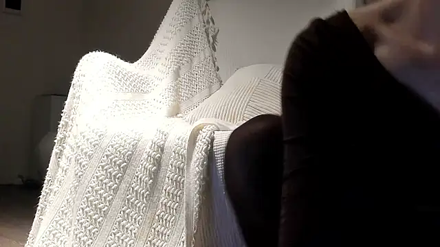 Lily 0000 online show from 11-28-25, 06:10