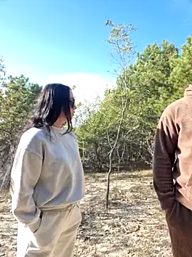 Snapshot of -Pupsiki- chatting on 09-28-25, 05:35 -Pupsiki- online show from 09-28-25, 05:35