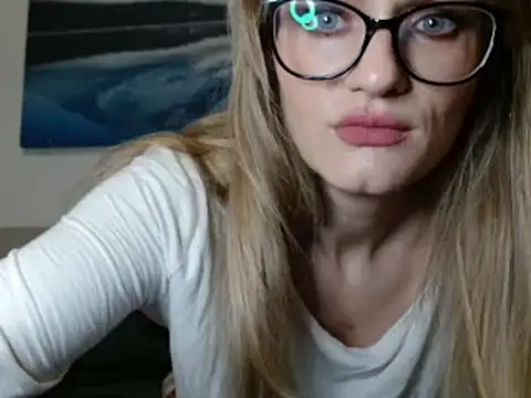 hotjessyca online show from 03-20-25, 05:46