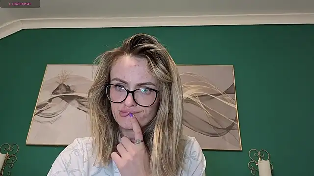 hotjessyca online show from 05-15-26, 05:58