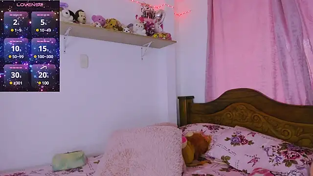 Snapshot of ParisShayk chatting on 02-19-25, 09:03 ParisShayk online show from 02-19-25, 09:03