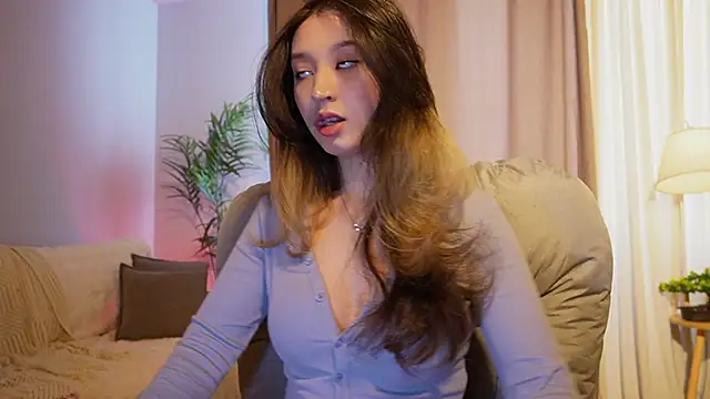 Snapshot of Sarasuo1 chatting on 04-12-26, 03:00 Sarasuo1 online show from 04-12-26, 03:00