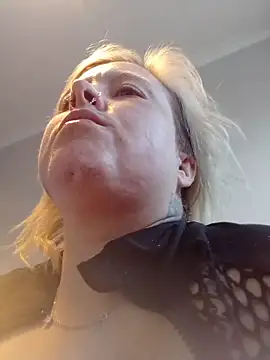 mollymay69 online show from 12-14-25, 04:51