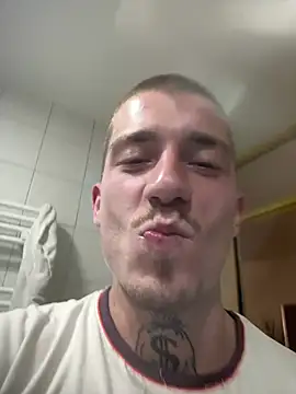 bosnianhot online show from 05-08-26, 08:36
