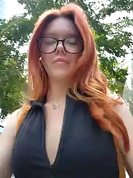 Snapshot of Teya_New chatting on 12-22-24, 06:06 Teya New online show from 12-22-24, 06:06