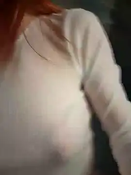 Snapshot of Teya_New chatting on 02-11-25, 07:02 Teya New online show from 02-11-25, 07:02