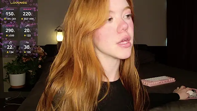 Snapshot of Teya_New chatting on 03-23-25, 07:42 Teya New online show from 03-23-25, 07:42