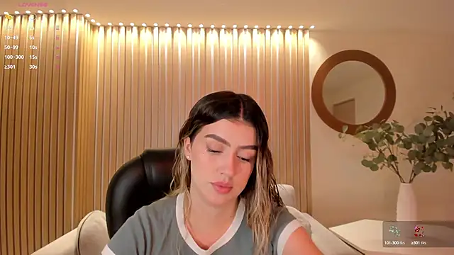 PaulinaSantos  online show from 03-20-25, 07:25