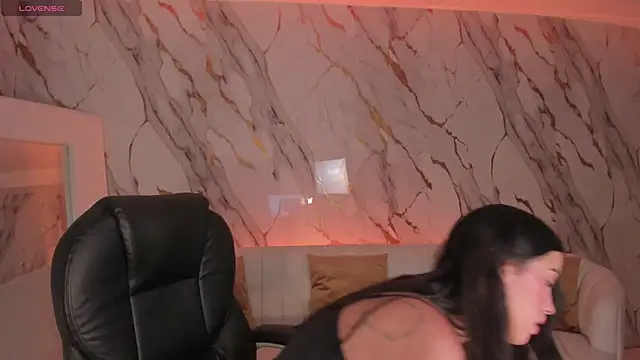 PaulinaSantos  online show from 10-10-25, 07:57