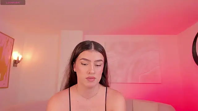 PaulinaSantos  online show from 12-19-25, 08:16