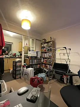 LondonTeffy online show from 03-20-25, 10:18