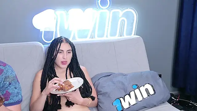 Ksenny online show from 12-18-24, 03:33