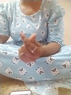 Tamilpriya46 online show from 09-25-25, 04:43