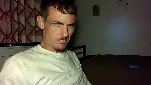 Snapshot of Paulhenry chatting on 09-27-25, 03:11 Paulhenry online show from 09-27-25, 03:11