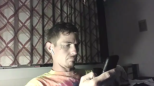 Snapshot of Paulhenry chatting on 10-02-25, 02:07 Paulhenry online show from 10-02-25, 02:07