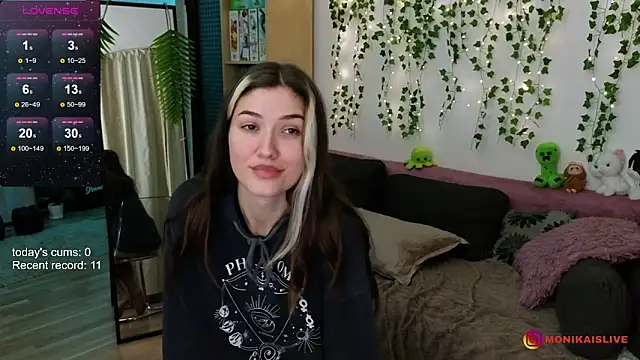 monikavenom online show from 10-11-25, 02:11