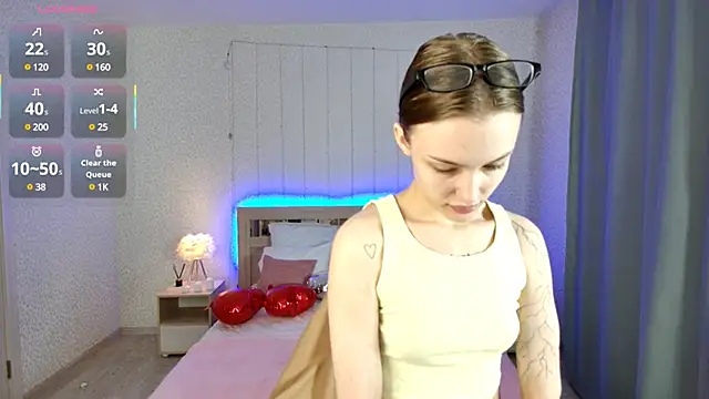 LesyaHayes online show from 03-10-25, 02:37