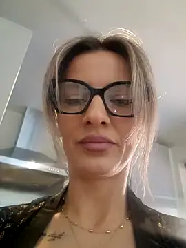 SweetMonicaUK online show from 01-29-25, 09:44