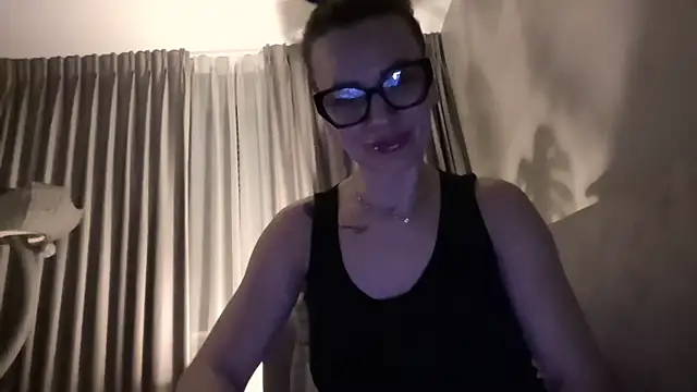 SweetMonicaUK online show from 02-19-26, 10:17