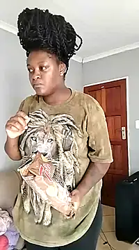 Snapshot of TheDoubleTrouble18xxx chatting on 12-23-24, 11:36 TheDoubleTrouble18xxx online show from 12-23-24, 11:36