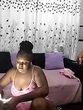 Snapshot of TheDoubleTrouble18xxx chatting on 10-28-25, 06:54 TheDoubleTrouble18xxx online show from 10-28-25, 06:54