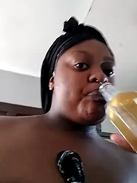 Snapshot of TheDoubleTrouble18xxx chatting on 11-06-25, 06:36 TheDoubleTrouble18xxx online show from 11-06-25, 06:36