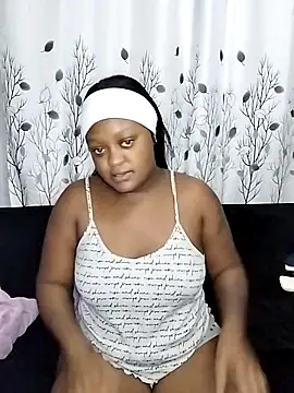 Snapshot of TheDoubleTrouble18xxx chatting on 11-10-25, 07:46 TheDoubleTrouble18xxx online show from 11-10-25, 07:46