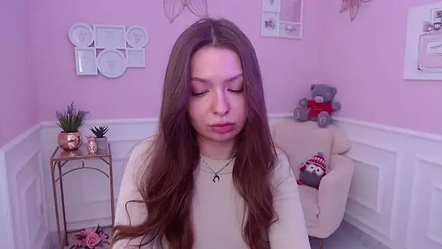 LucySkilar online show from 02-02-25, 09:08