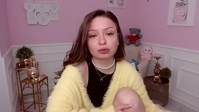 LucySkilar online show from 03-03-26, 05:46