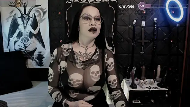 Snapshot of Evil_Queen_666 chatting on 01-03-25, 05:17 Evil Queen 666 online show from 01-03-25, 05:17