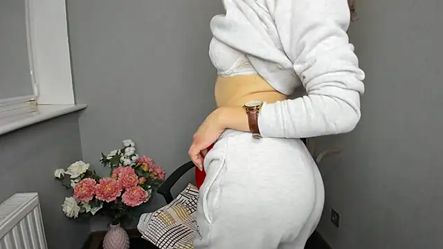 AfinaCutie online show from 12-16-24, 07:48