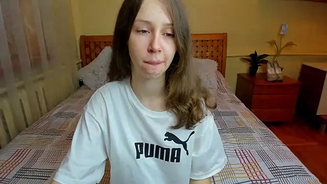 AfinaCutie online show from 10-31-25, 01:45