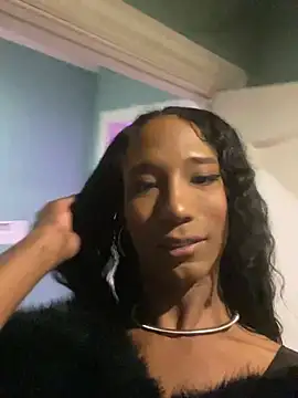 Snapshot of tamarabigass1 chatting on 02-05-25, 04:48 tamarabigass1 online show from 02-05-25, 04:48