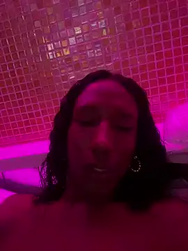 Snapshot of tamarabigass1 chatting on 03-20-25, 09:59 tamarabigass1 online show from 03-20-25, 09:59