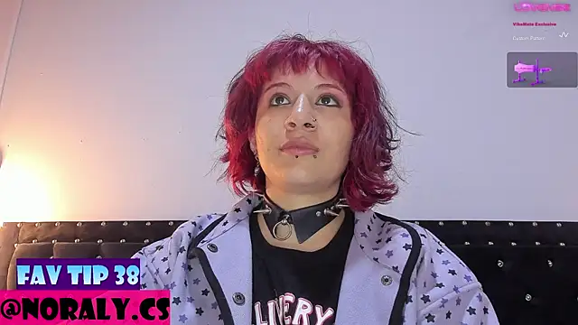 Snapshot of hey_noraly chatting on 01-12-26, 04:07 hey noraly online show from 01-12-26, 04:07