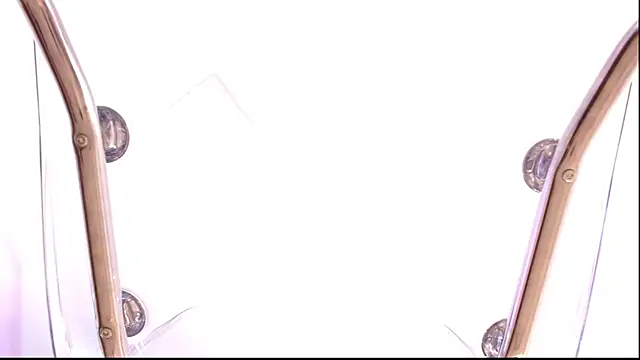 nicole valencia  online show from 01-04-25, 04:11