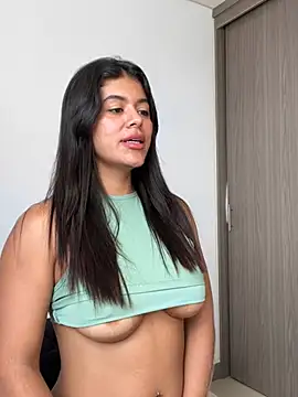 Snapshot of MelissaWaltton chatting on 02-15-25, 06:01 MelissaWaltton online show from 02-15-25, 06:01