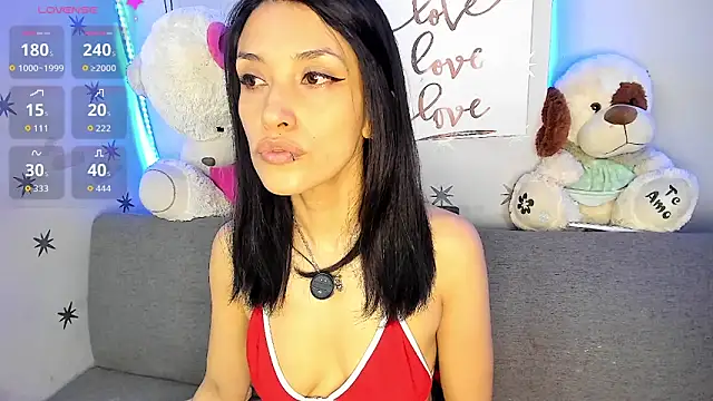 Snapshot of MeganLord chatting on 10-30-25, 11:33 MeganLord online show from 10-30-25, 11:33