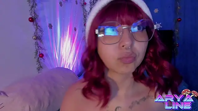 Snapshot of arysUwU chatting on 12-24-24, 01:49 arysUwU online show from 12-24-24, 01:49