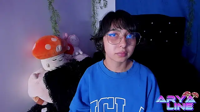 Snapshot of arysUwU chatting on 02-22-25, 01:22 arysUwU online show from 02-22-25, 01:22