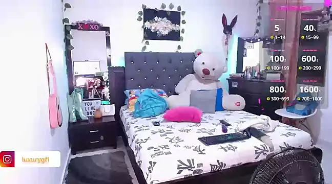 Snapshot of Pocahontaslovex chatting on 01-26-25, 04:51 Pocahontaslovex online show from 01-26-25, 04:51