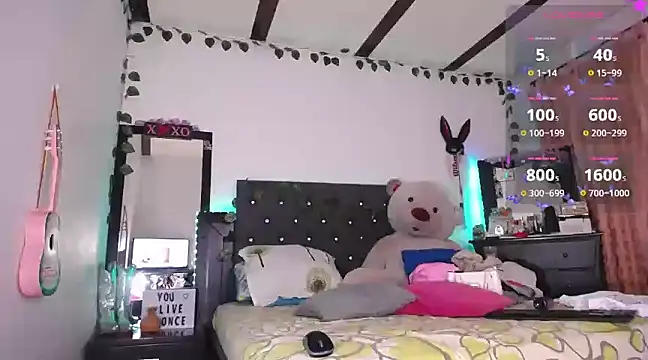 Snapshot of Pocahontaslovex chatting on 02-08-25, 11:24 Pocahontaslovex online show from 02-08-25, 11:24