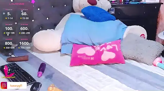 Snapshot of Pocahontaslovex chatting on 03-09-25, 11:03 Pocahontaslovex online show from 03-09-25, 11:03