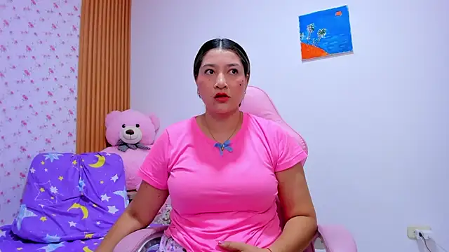 Snapshot of Soyqueen chatting on 05-22-26, 07:26 Soyqueen online show from 05-22-26, 07:26