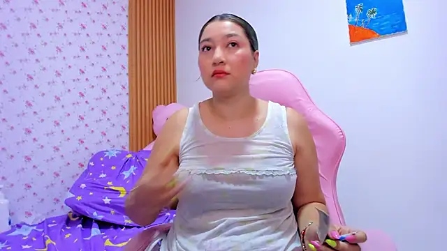 Snapshot of Soyqueen chatting on 05-25-26, 07:14 Soyqueen online show from 05-25-26, 07:14